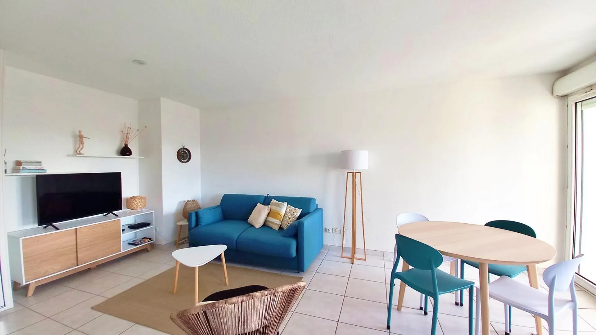 500M De La Mer- 4Pers-Piscine-Parking-Wifi- Clim Frejus France